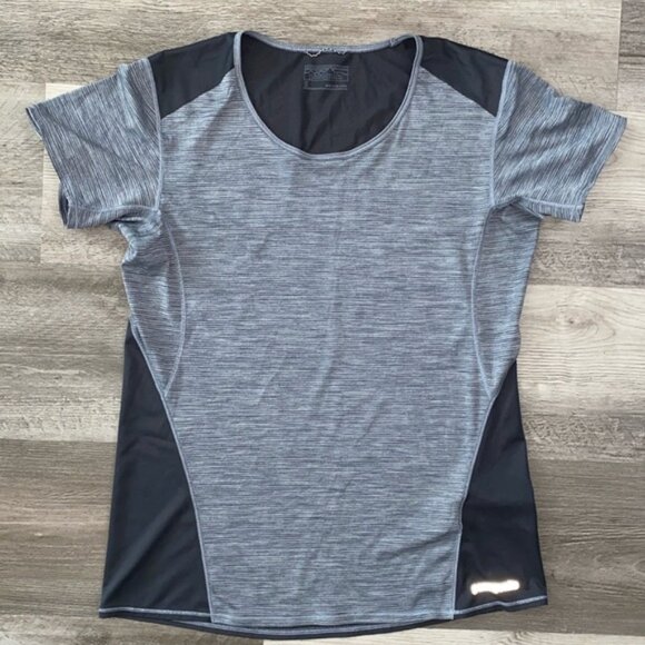 Patagonia Short Sleeve T Shirt Womens Small Gray Heather Crew Neck Slim Fit Hike - Picture 1 of 11
